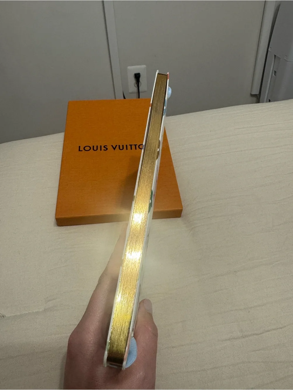 Louis Vuitton maison partners